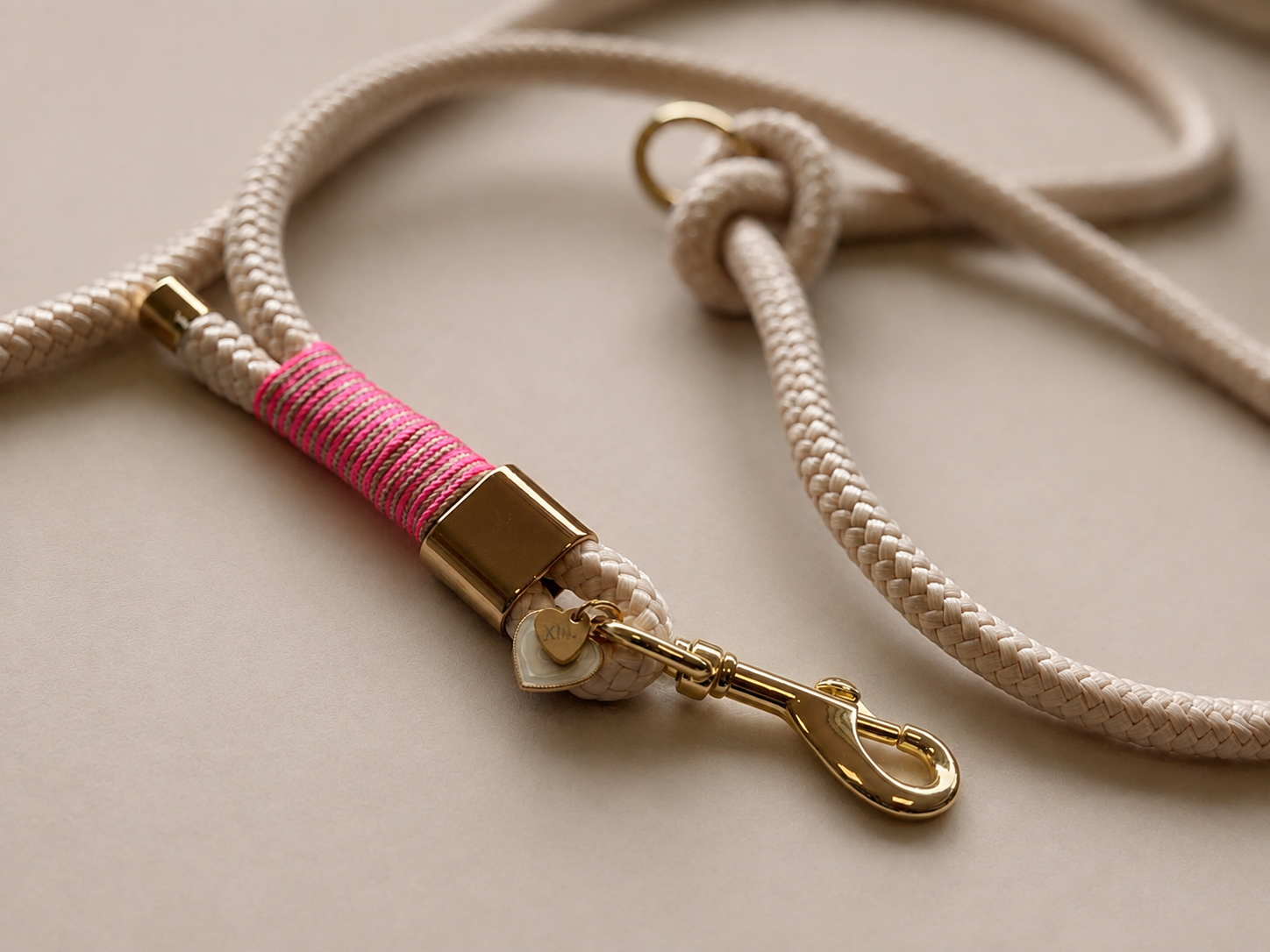 beige Leine mit pink und gold